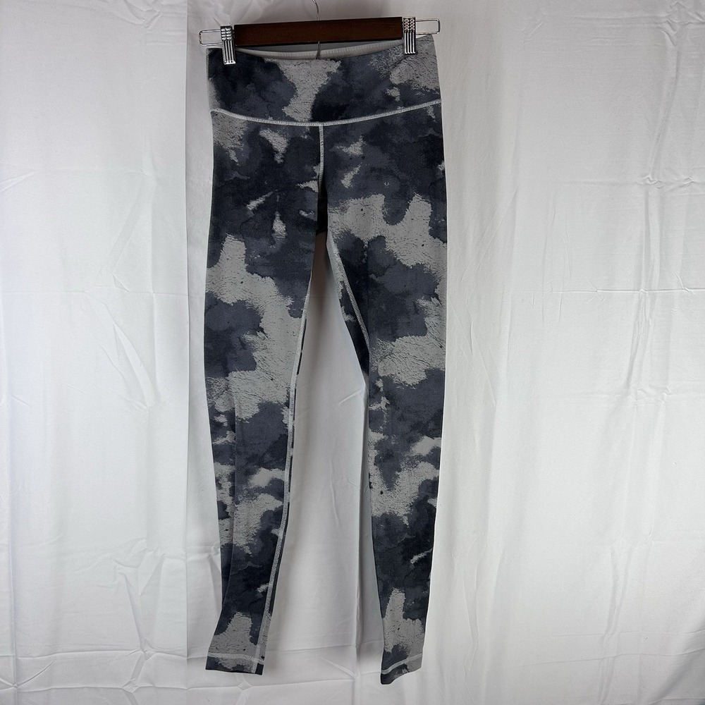 LULULEMON Wunder Under Floral Platoon Silver Spoon Gray Leggings Size 4